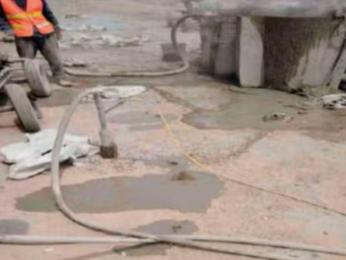 上街水泥混凝土路面板底注浆技术 路面脱空注浆整治方案