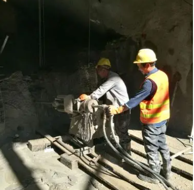 上街水下抗分散灌浆料特点 水下不分散注浆料介绍